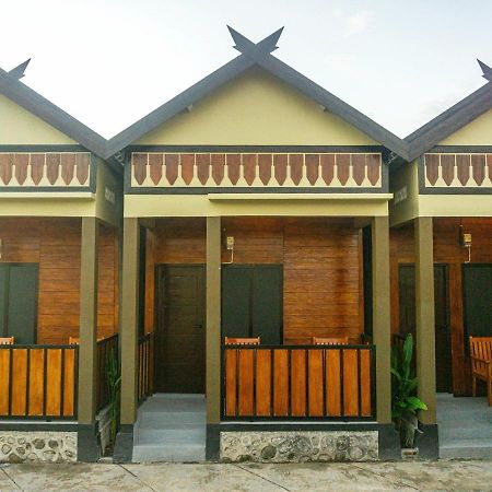 Sumbawa Grand Khalifah Guesthouse מראה חיצוני תמונה