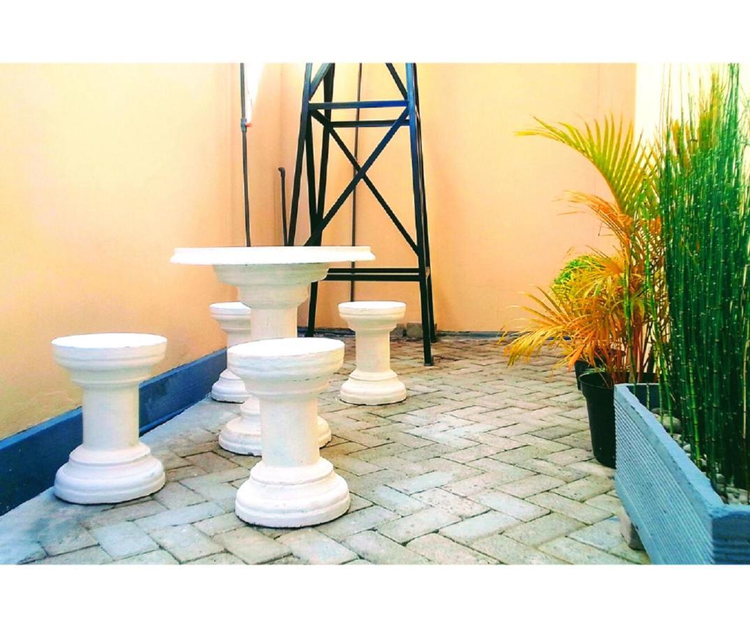 Sumbawa Grand Khalifah Guesthouse מראה חיצוני תמונה